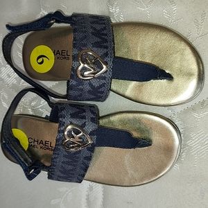 Michael Kors kids Sandal girl size 9
